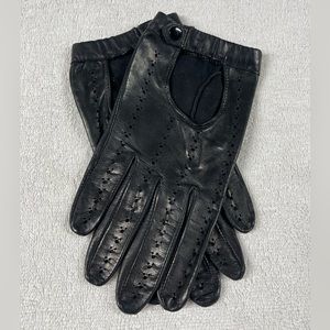 Bloomingdale’s black leather driving gloves